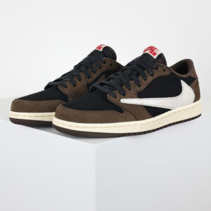 Air Jordan 1 Retro Low "Mocha" x Travis Scott